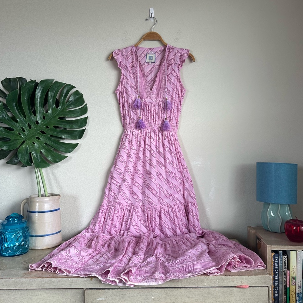 Sleeveless Pink Maxi Dress with Tassel Detail